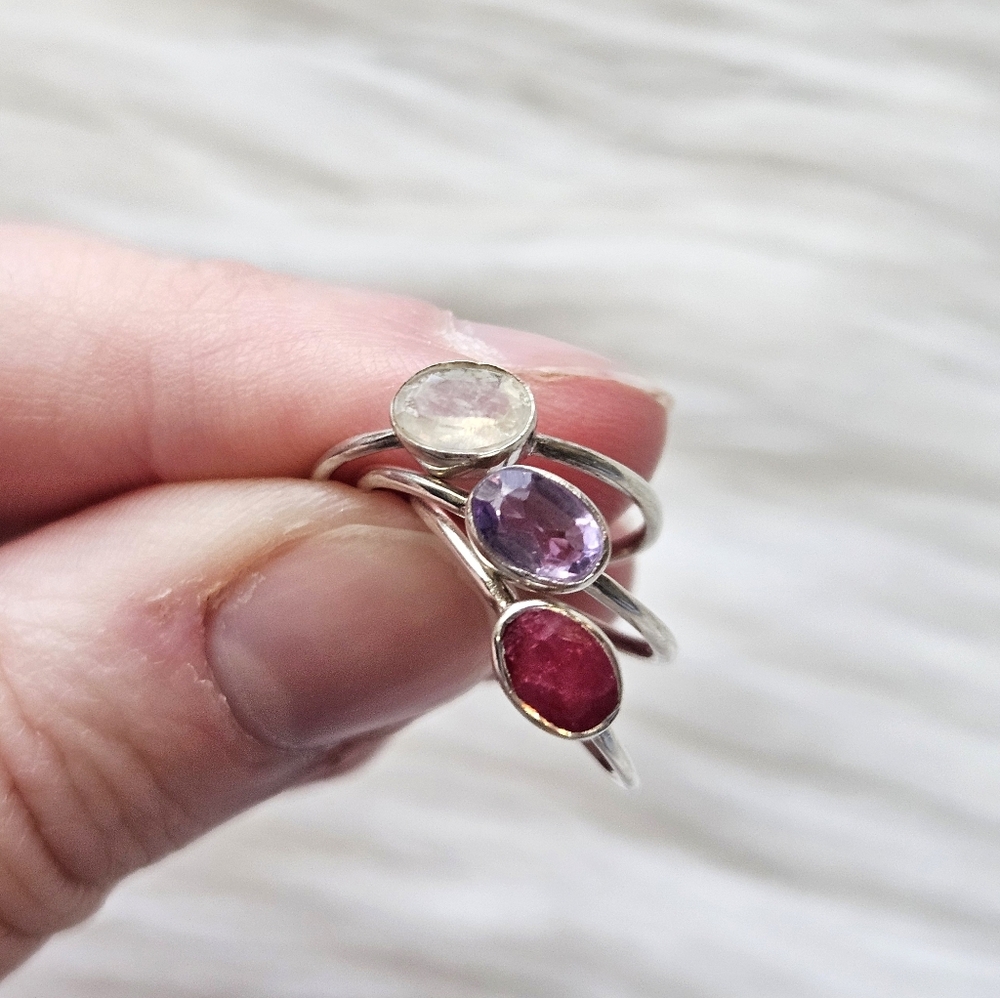 925 Size 5 Gemstone Ring